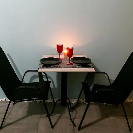 Μarble Suite. 40Sqm Center. Gas Heating. Private Entrance.Secured24H Thessaloniki Exterior foto