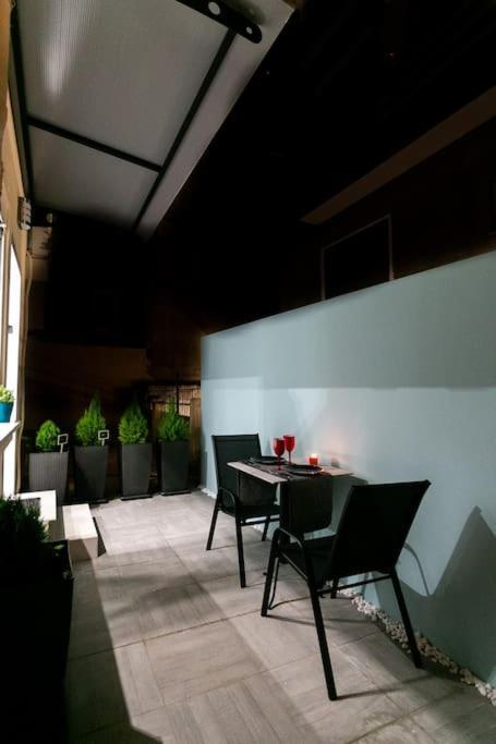Appartement μarble Suite. 40sqm Center. Gas Heating. Private Entrance.secured24h Thessalonique