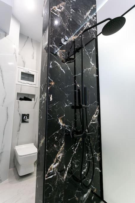 μarble Suite. 40sqm Center. Gas Heating. Private Entrance.secured24h Appartement *